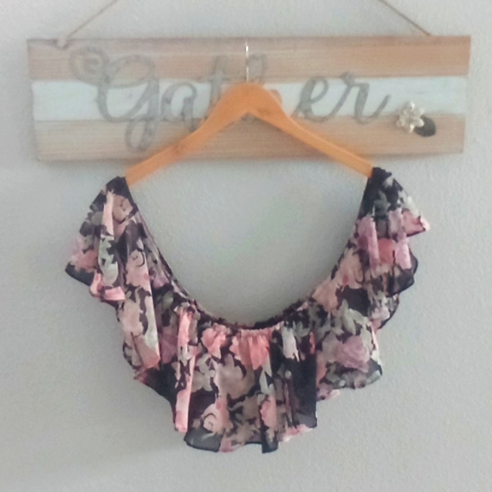 5/$13 Forever 21 crop top blouse